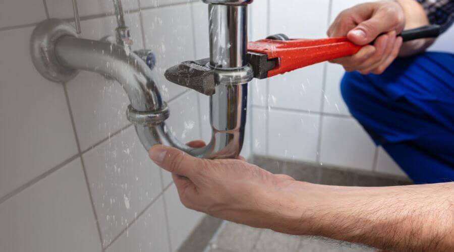 Local annual plumbing maintenance in Parkersburg, IA